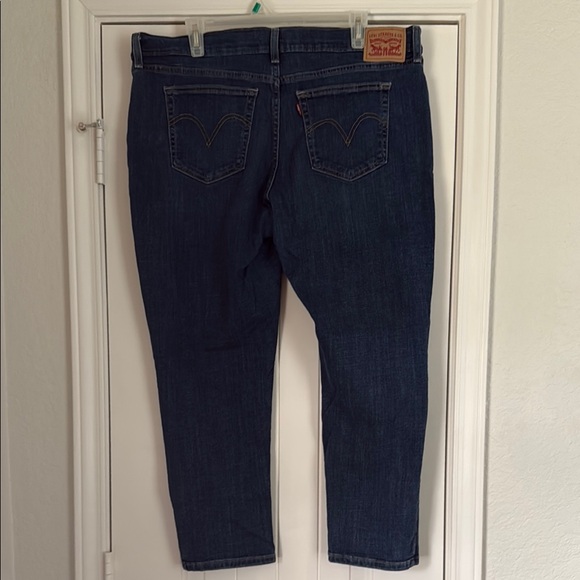 Women's LEVI BOYFRIEND JEANS - Picture 6 of 7